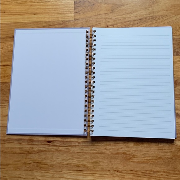 Notebook - Picture 2 of 4